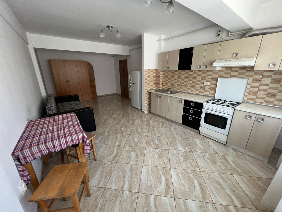 Apartament cu 2 camere, 51 mp, balcon, zona Ioan Rus