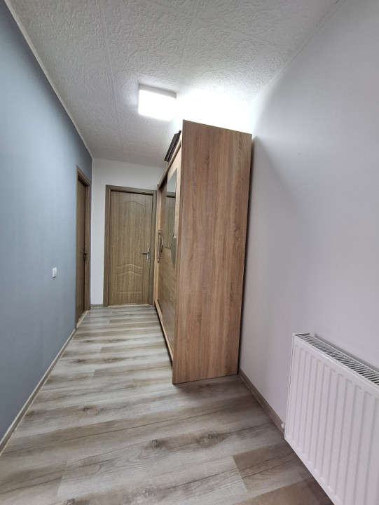 Apartament cu 3 camere, 2 parcari, boxa, zona Teilor