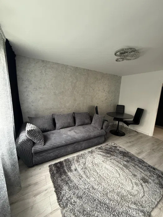 Apartament cu 2 camere,41mp, zona Plopilor