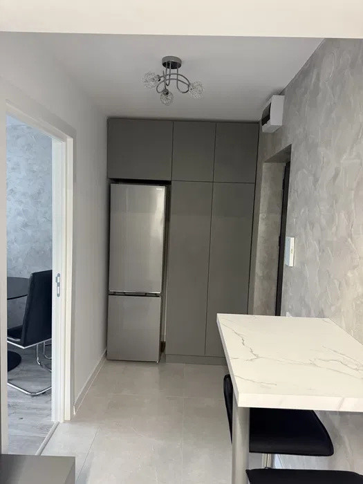 Apartament cu 2 camere,41mp, zona Plopilor