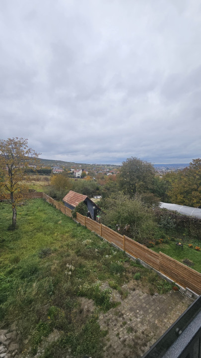 Duplex 6 camere, 150mp utili, 700mp teren, Dambu Rotund