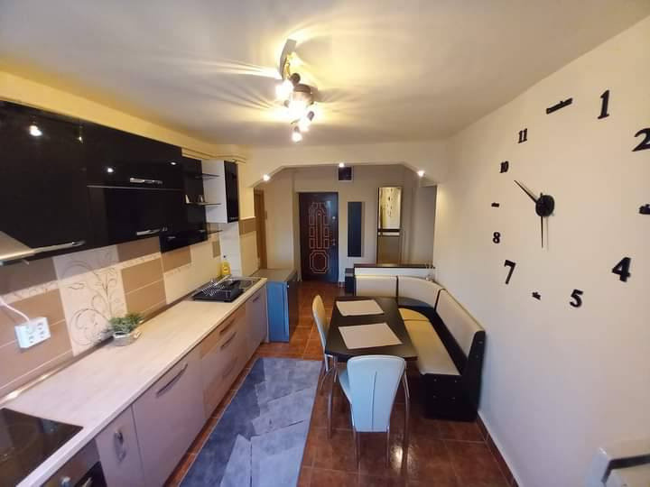 Apartament cu 2 camere decomandate,60mp, Zona Marasti