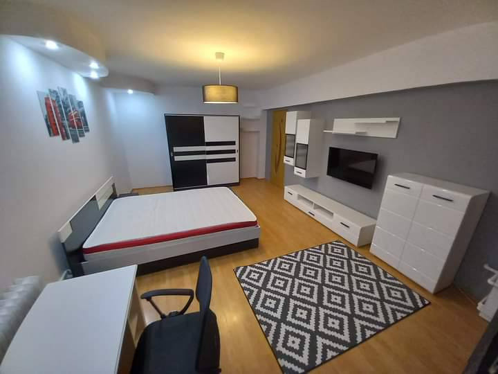 Apartament cu 2 camere decomandate,60mp, Zona Marasti