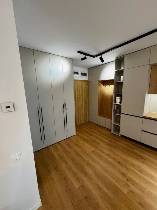 Apartament de 2 camere, 56 mp , zona Avram iancu 