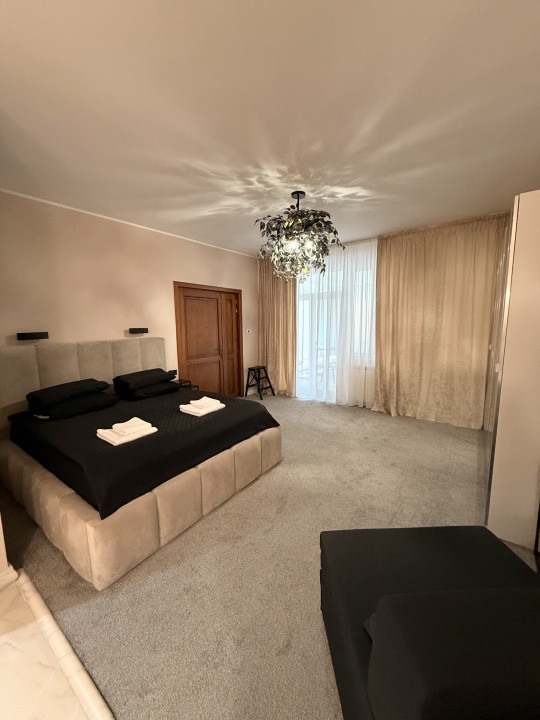 Apartament cu jacuzzi, 60 mp cu jacuzzi si terasa 16 MP, central