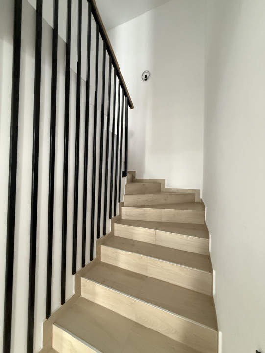 Casa cu 4 camere,120mp,Teren 560m,Terasa,La cheie,Chinteni