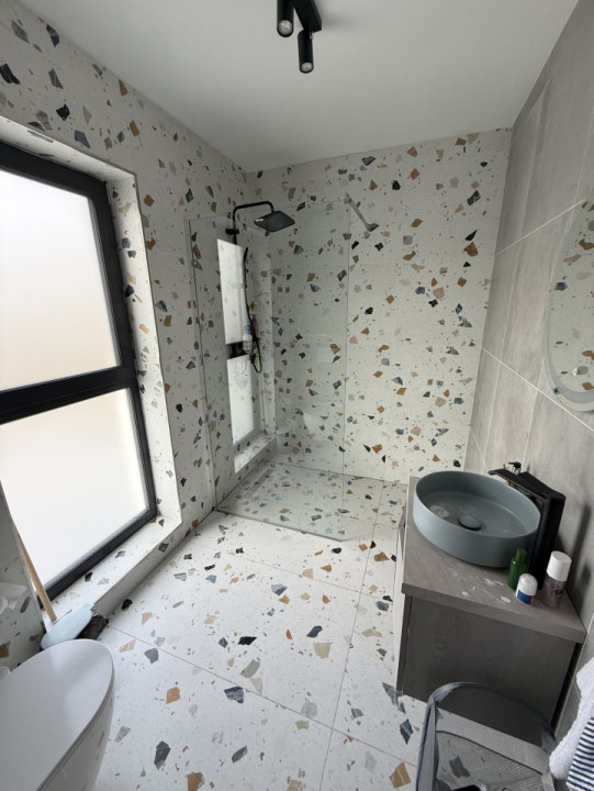 Casa cu 4 camere,120mp,Teren 560m,Terasa,La cheie,Chinteni