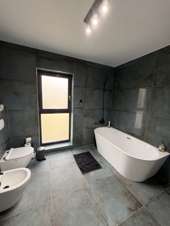 Casa cu 4 camere,120mp,Teren 560m,Terasa,La cheie,Chinteni