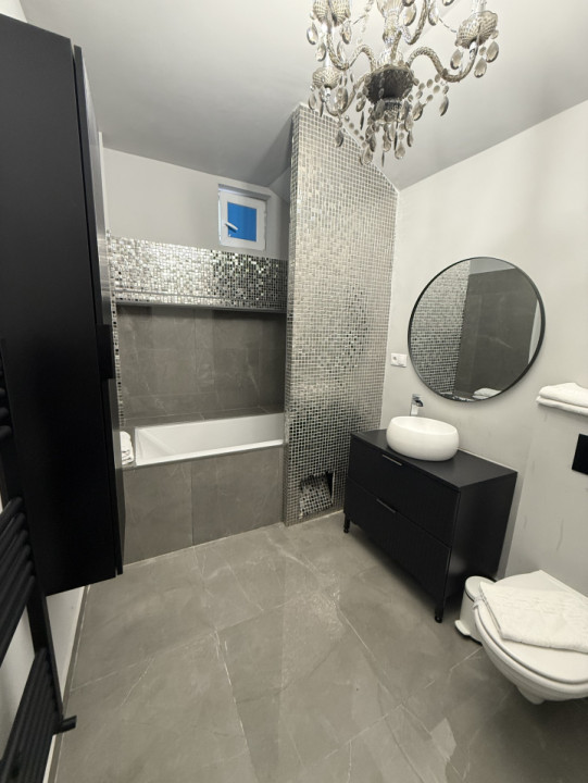 Apartament 48 MP, la cheie, ultracentral, prima închiriere