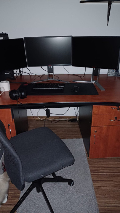 Duplex cu 6 camere,222mp,teren 444mp,terasă,parcare,Zona Baciu