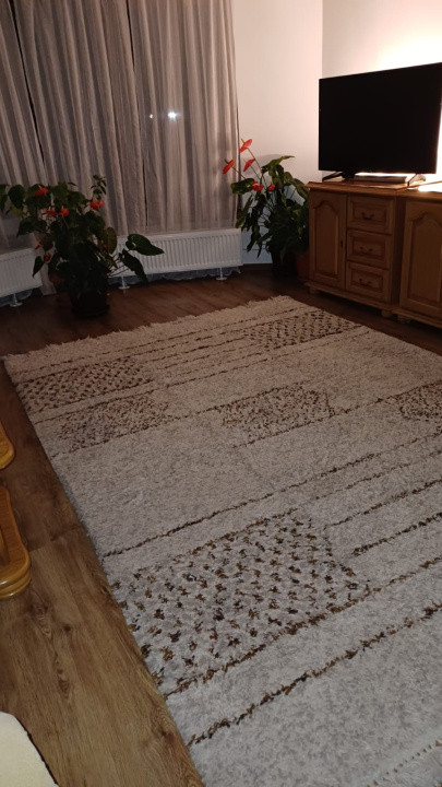 Duplex cu 6 camere,222mp,teren 444mp,terasă,parcare,Zona Baciu