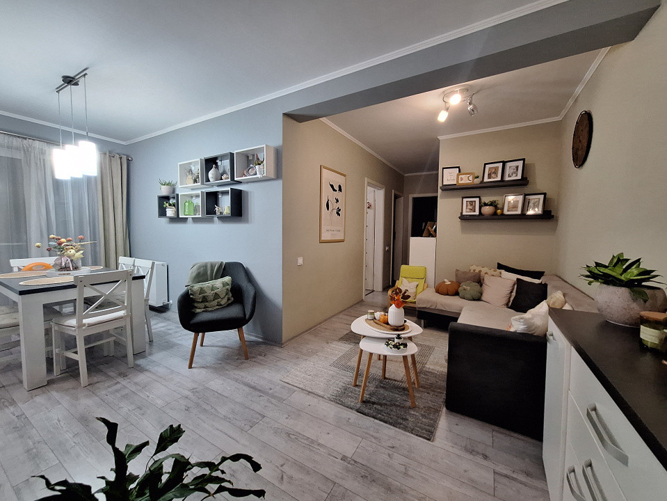 Apartament cu 3 camere, 62 mp, balcon, zona Tineretului