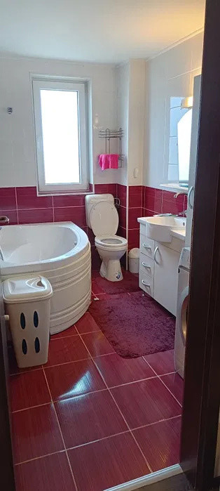 Apartament cu 3 camere,83mp, Zona Buna Ziua