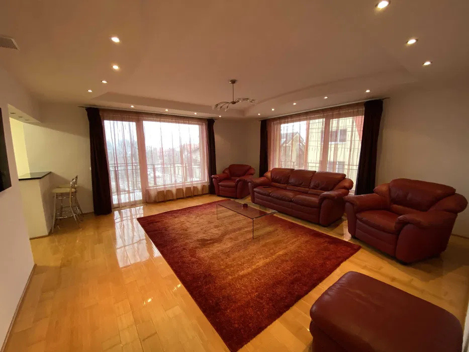 Apartament cu 3 camere decomandat,90 mp,petfriendly Zona Mănăștur,Garaj, parcare