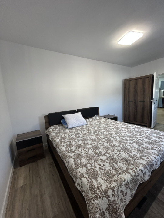 Apartament cu 2 camere, 50 mp, parcare, balcon, zona Fagului