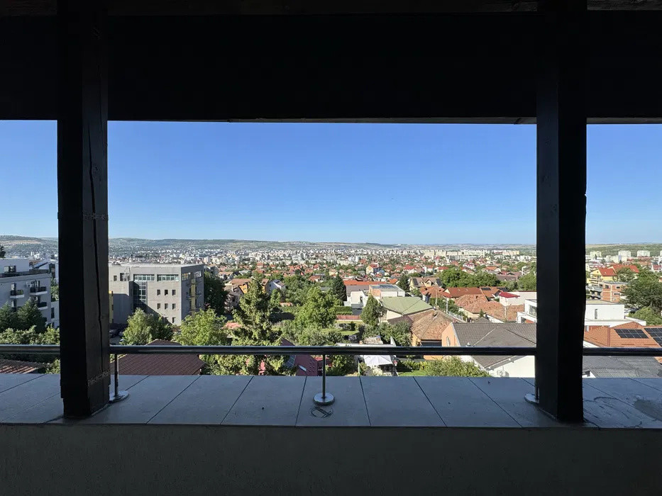 Apartament cu 4 camere,160mp, Zona Andrei Muresanu