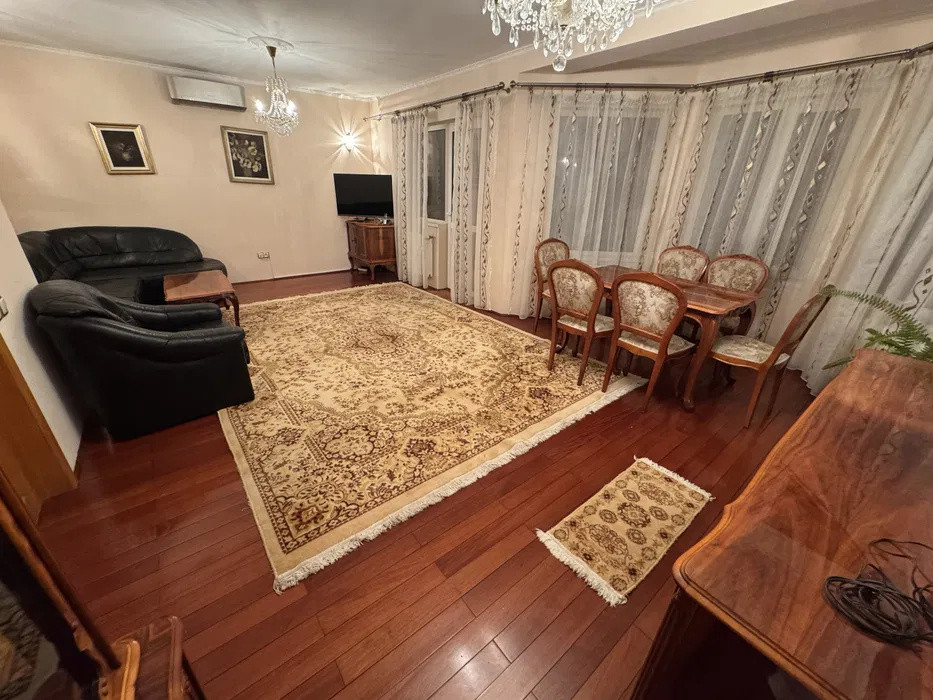  Casa cu 4 camere, 180mp, Zona Manastur