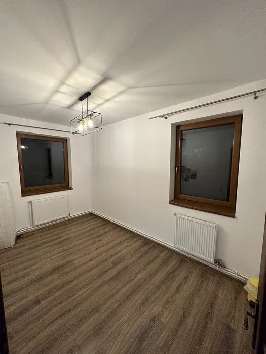 Vila cu 6 camere, in Buna Ziua