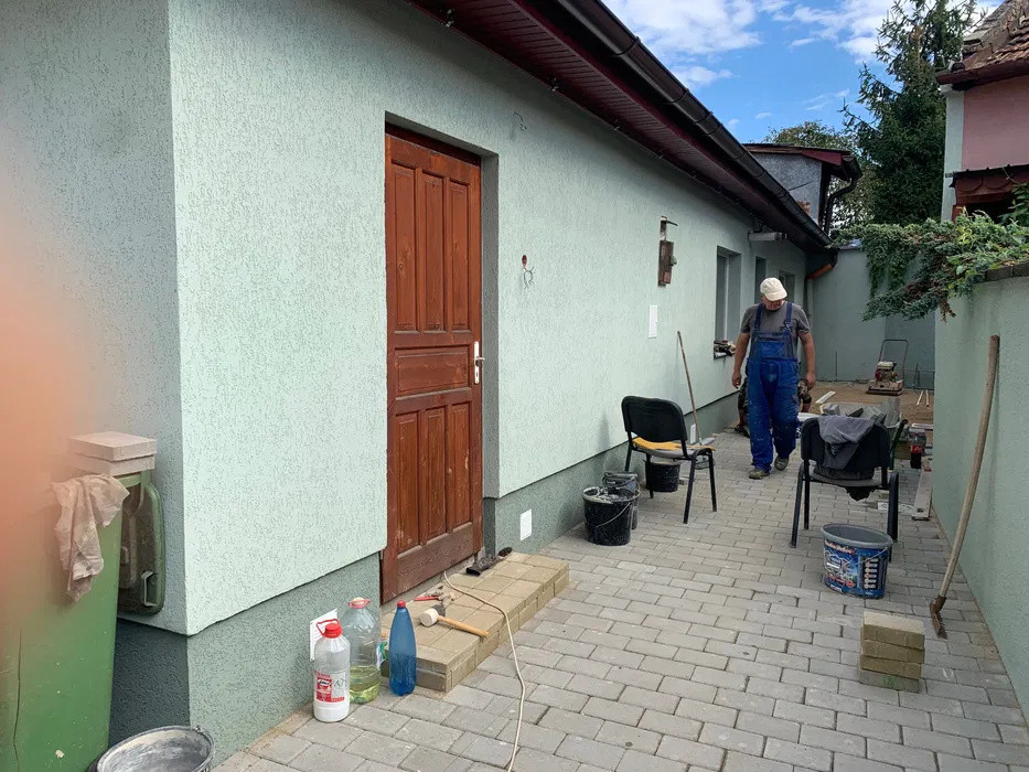 Casa 2 camere, zona Plopilor