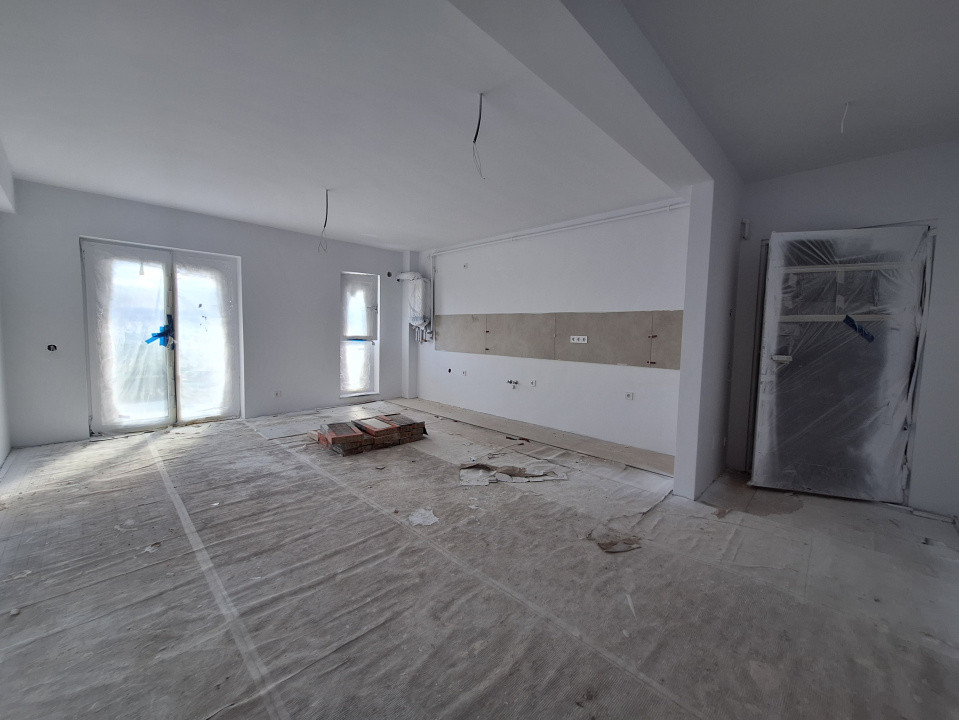 Apartament cu 2 camere, 51 mp, balcon, zona Tineretului