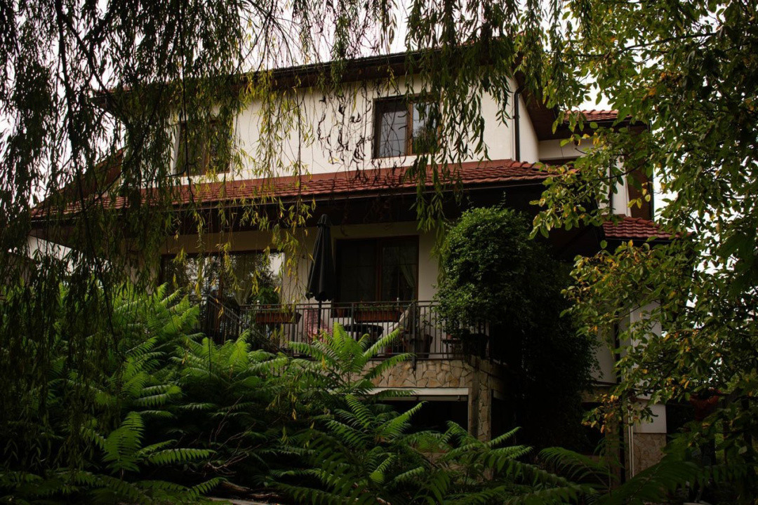 Casa de 550 mp cu teren de 2000 mp, Buna Ziua