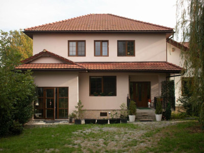 Casa de 550 mp cu teren de 2000 mp, Buna Ziua