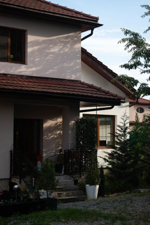 Imobil versatil cu multiple posibilități de utilizare,550mp,Zona Buna Ziua