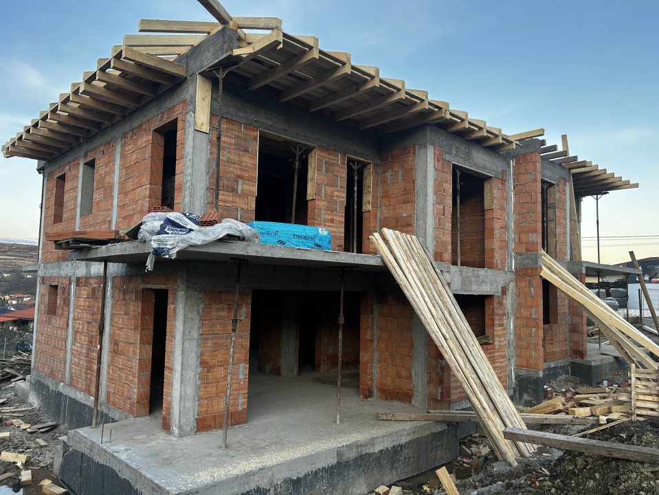 Duplex 5 camere 120mp utili Chinteni teren 450mp 