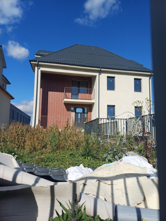 Casa Panorama, 180mp, teren 500mp,Zona Dezmir