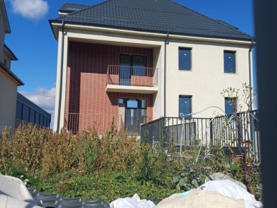 Casa Panorama, 180mp, teren 500mp,Zona Dezmir