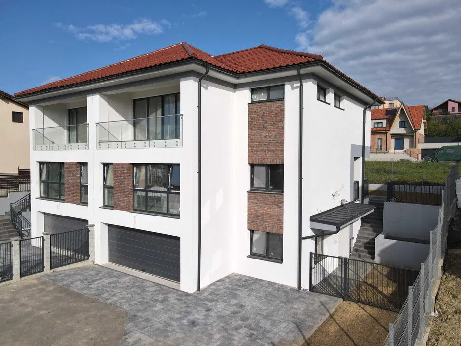 Vila in zona Iris, Elite City