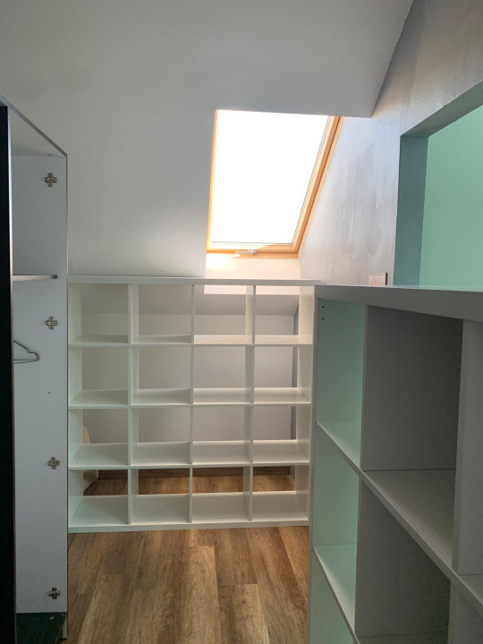 Apartament de 3 camere 2 bai, 86 mp utili , zona Teilor