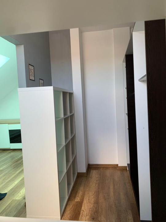 Apartament de 3 camere 2 bai, 86 mp utili , zona Teilor