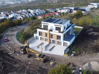 Casa tip Duplex, zona Iris