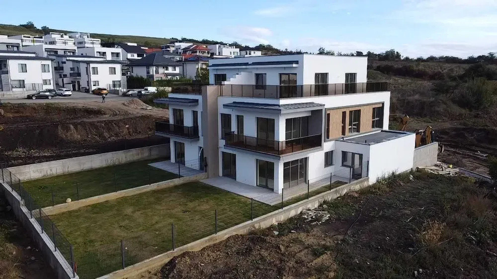 Casa tip Duplex, zona Iris