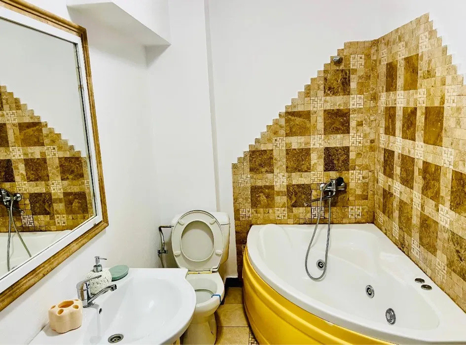 Apartament, 2 camere, 40mp, zona Edgar Quinet.