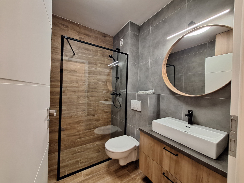 Apartament cu 2 camere, 39 mp, balcon, zona Abatorului