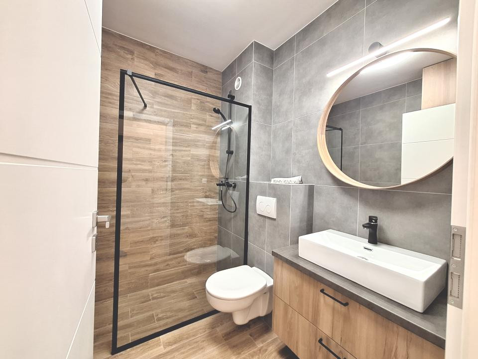 Apartament cu 2 camere, 39 mp, balcon, zona Abatorului