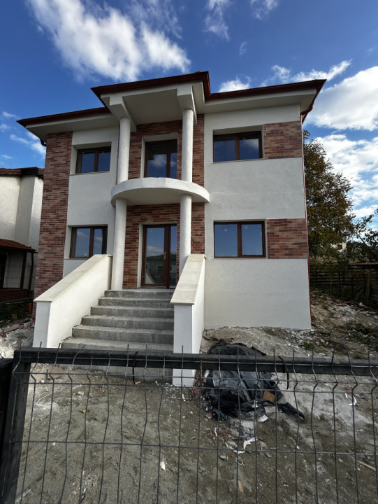 Casa individuala Dezmir 128mp utili 700mp 