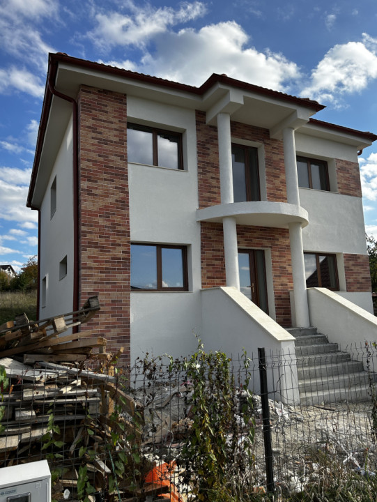 Casa individuala Dezmir 128mp utili 700mp 