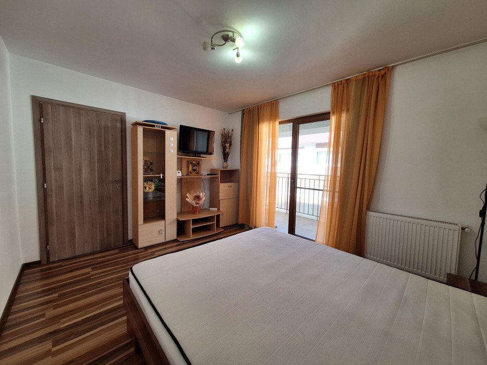 Apartament cu 2 camere, 45 mp, parcare, zona VIVO