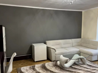 Apartament, 3 camere, 65mp, etaj 1, Zona Zorilor