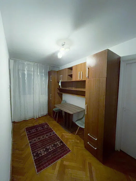 Apartament cu 2 camere, in zona Manastur.