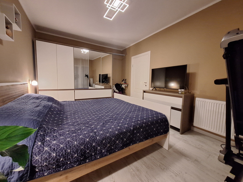 Apartament cu 2 camere, 57 mp, balcon, zona Terra