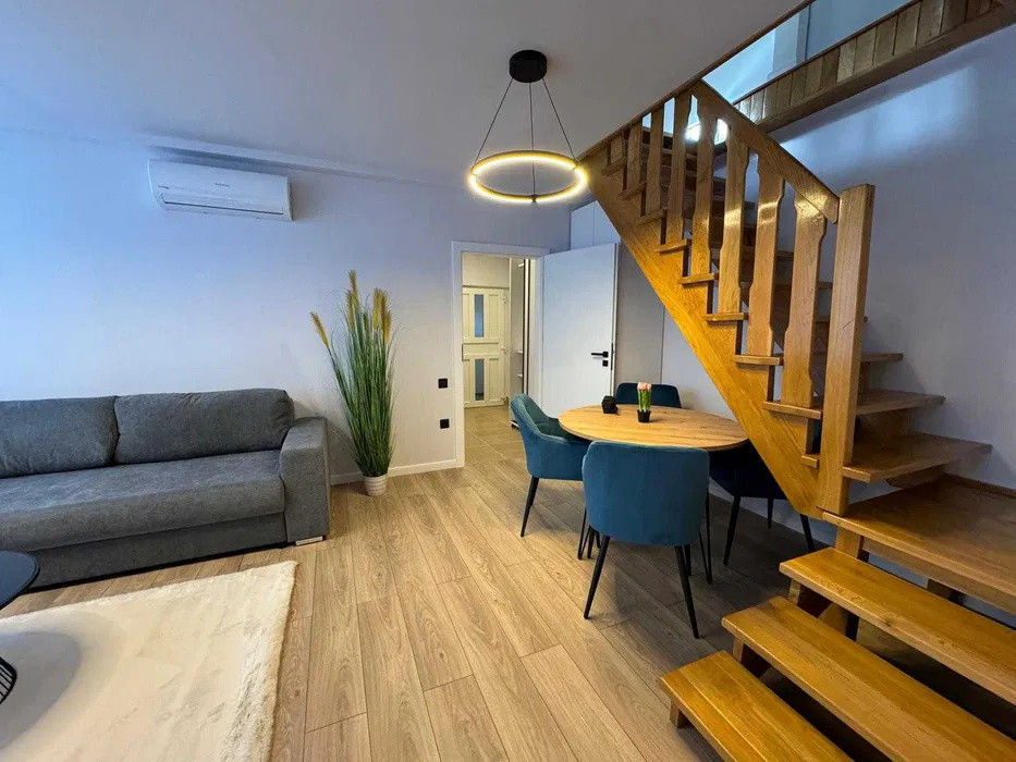 Apartament cu 3 camere,90mp, Zona Centru