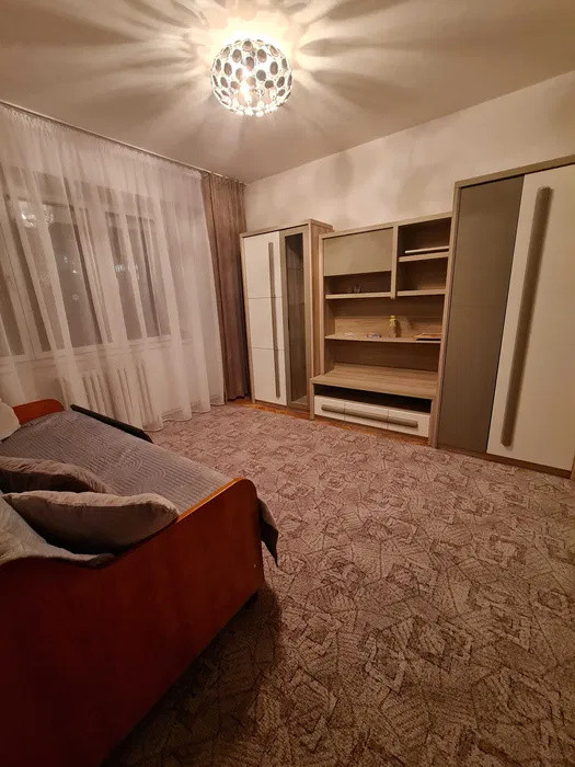 Apartament cu 3 camere,90mp, Zona Andrei Muresan