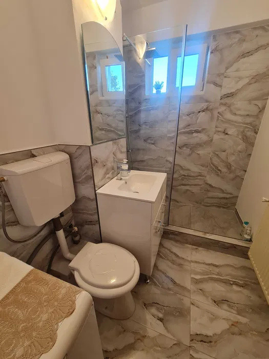 Apartament cu 3 camere,90mp, Zona Andrei Muresan