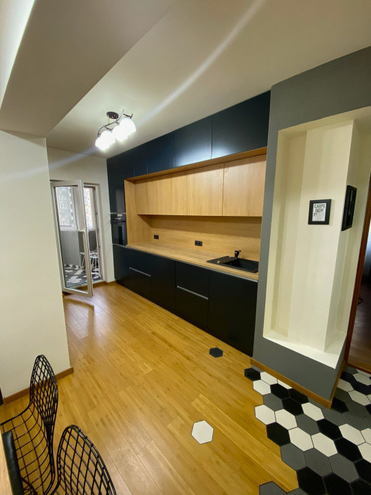 Apartament cu 2 camere decomandate,65mp,parcare, Zona Marasti