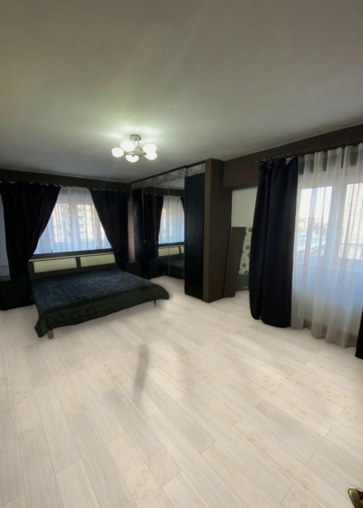 Apartament cu 2 camere decomandate,65mp,parcare, Zona Marasti