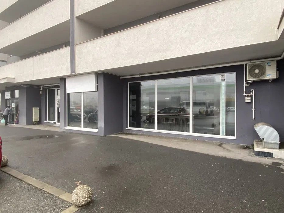 Spațiu comercial, 180 mp, open-space, 2 parcări, zona Aurel Vlaicu